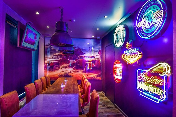 Bar Fly - photo 0
