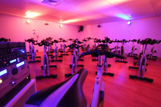 Séance de Biocircuit avec coach au Da Vinci - Private fitness & Wellness Waterloo à Braine-L'Alleud (Brabant wallon)