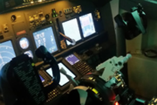 Een vliegsessie in een Boeing 737 voor 3 bij Flanders flight training center (Oudenaarde - Oost-Vlaanderen)