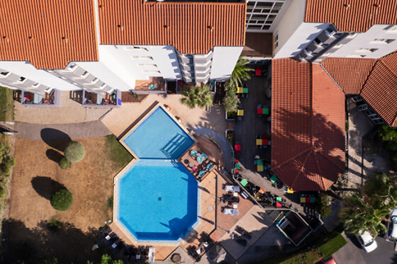 Hôtel Ibis Styles Canet-en-Roussillon - photo 0
