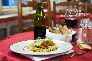Repas gastronomique pour 2 à l'Hostellerie de la  Croix d'Or à Roye (France)