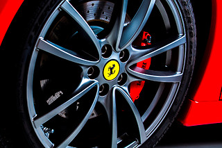 Een Ferrari 360 Modena besturen van Celebrations Autoverhuur (Stroombeek-Bever - regio Brussel)
