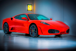 Een Ferrari 360 Modena besturen van Celebrations Autoverhuur (Stroombeek-Bever - regio Brussel)