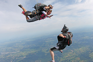 Saut en parachute en tandem - Skydive Spa (Liège)