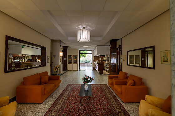 Hotel Astra - photo 0