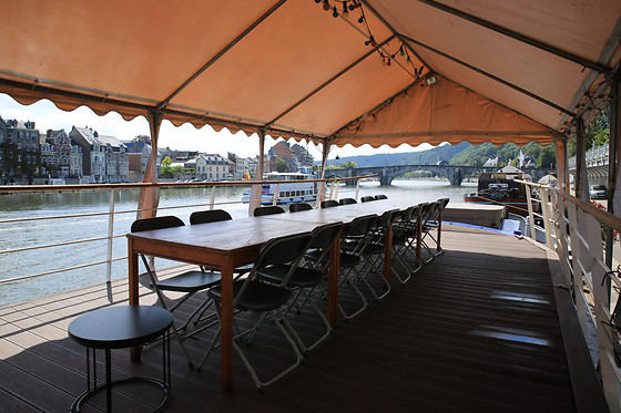 Séjour 2 nuits pour 2 sur la péniche La Valse Lente à Namur