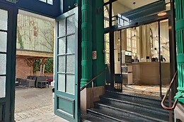 URBAN HOTEL