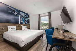Hotel Velotel
