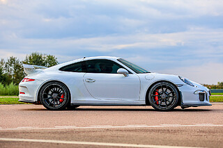 Pilotage Porsche Cayman S 718 (4 tours) sur le Circuit de Mettet (B)