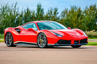 Pilotage Ferrari 488 GTB (2 tours) sur le Circuit de Mettet (B)