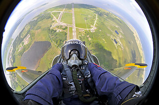 Een vlucht in een MB-326 gevechtsvliegtuig met MiGFlug (Reggio Emilia - Italië)