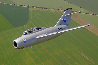 Een vlucht in een MB-326 gevechtsvliegtuig met MiGFlug (Reggio Emilia - Italië)