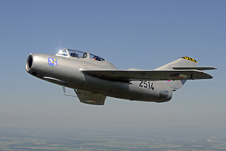 Een vlucht in een MB-326 gevechtsvliegtuig met MiGFlug (Reggio Emilia - Italië)