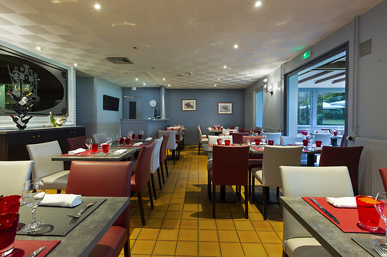 Comfort Hotel Pithiviers - photo 8