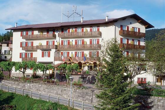 Hotel Panorama Wellness & Resort - photo 13