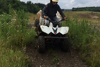 Een quad besturen met Quadverhuur - Neerpelt (Neerpelt - Limburg)