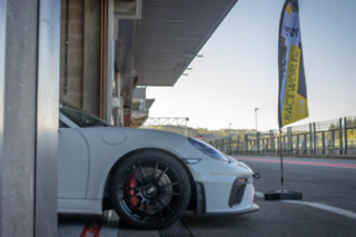 Een rit met een Porsche Boxter met Mard Duez Events (Spa-Francorchamps - Luik)