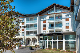 Zenitude Hôtel-Résidences : La Versoix ***