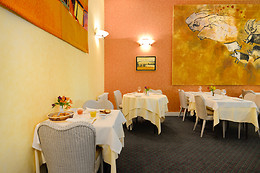 Hotel the Originals Villa Borghese