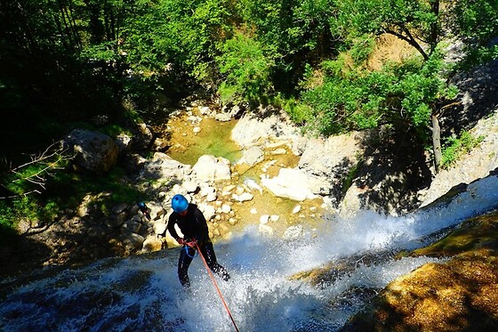 Outdoor canyoning - photo 5