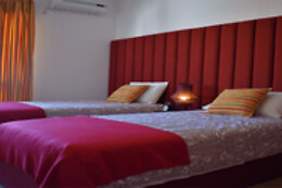 Batalhoz House Bed & Breakfast