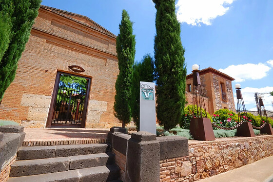 GASTRO-HOTEL PALACIO DE LA SERNA - photo 2