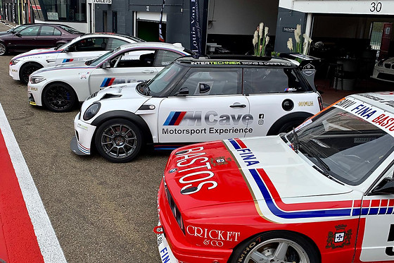 Een Race Experience van M Cave Motorsport Experience (Circuit van Heusden-Zolder - Limburg)