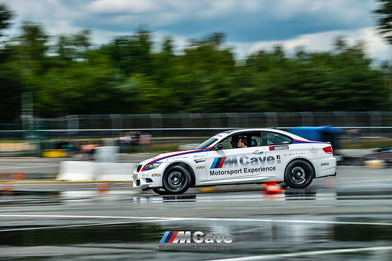 Een Race Experience van M Cave Motorsport Experience (Circuit van Heusden-Zolder - Limburg)