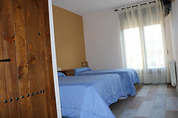 CASA RURAL LA CERECERA Y CASA RURAL VALLECASAR