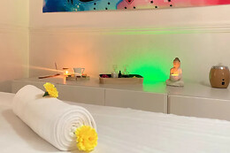 AJ in Beauty & Massotherapy