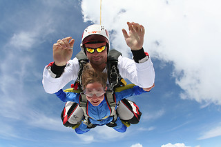 Saut en parachute en tandem - Skydive Spa (Liège)