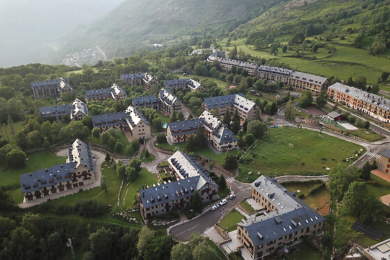 APARTAMENTOS SOLANA, HOTEL TAULL & ROMANIC - photo 0