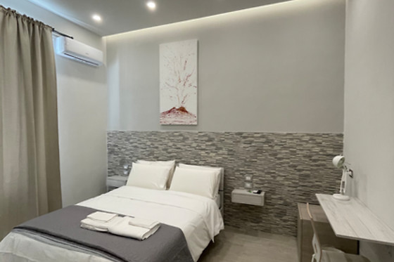NAPTOWN ROOMS - photo 1