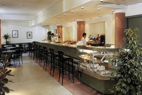 HOTEL UNIVERSAL - photo 10