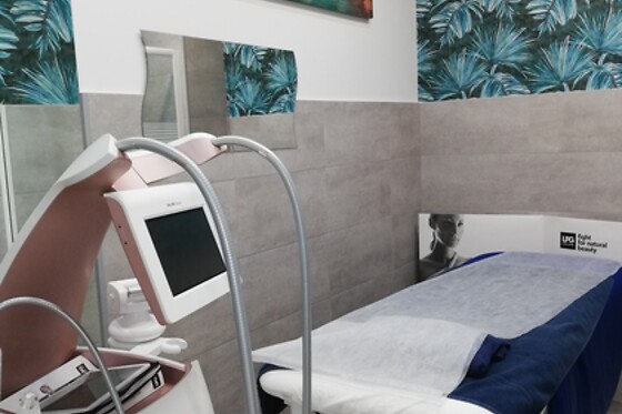 2U ESTÉTICA AVANZADA BARCELONA L'ILLA - photo 1