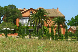HOTEL VALDEPALACIOS