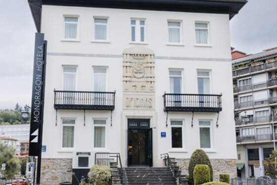 HOTEL MONDRAGÓN - photo 2