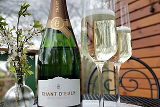 Séjour pour 2 en roulotte, planche apéro, prosecco et vélos électriques chez RAVEL-ÉMOI à Ramillies (Brabant Wallon)